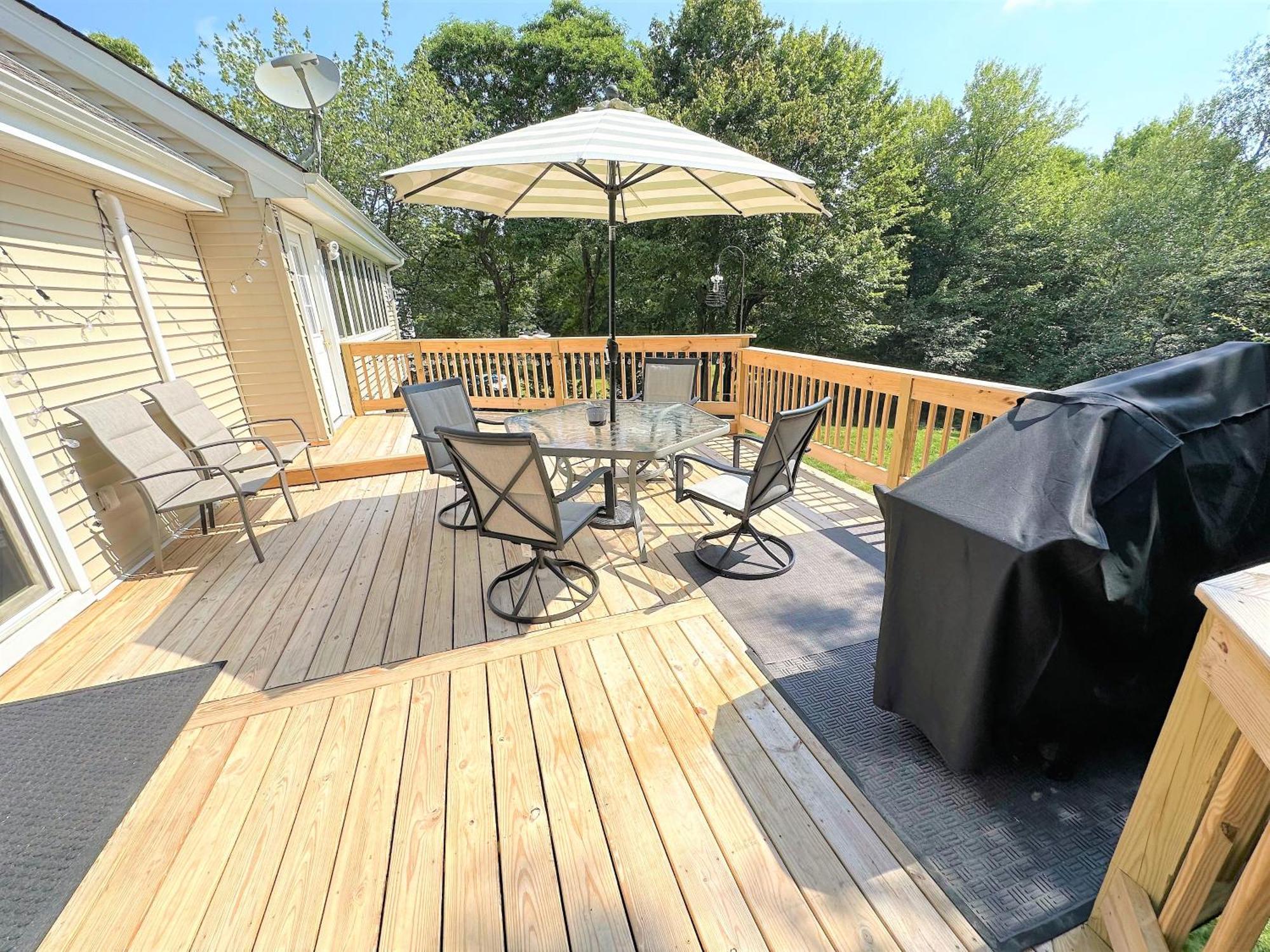 Wow!! Ultimate Pocono Retreat, Hot Tub, Game Room, Deck, Lakes, Skiing, Pools Long Pond Esterno foto