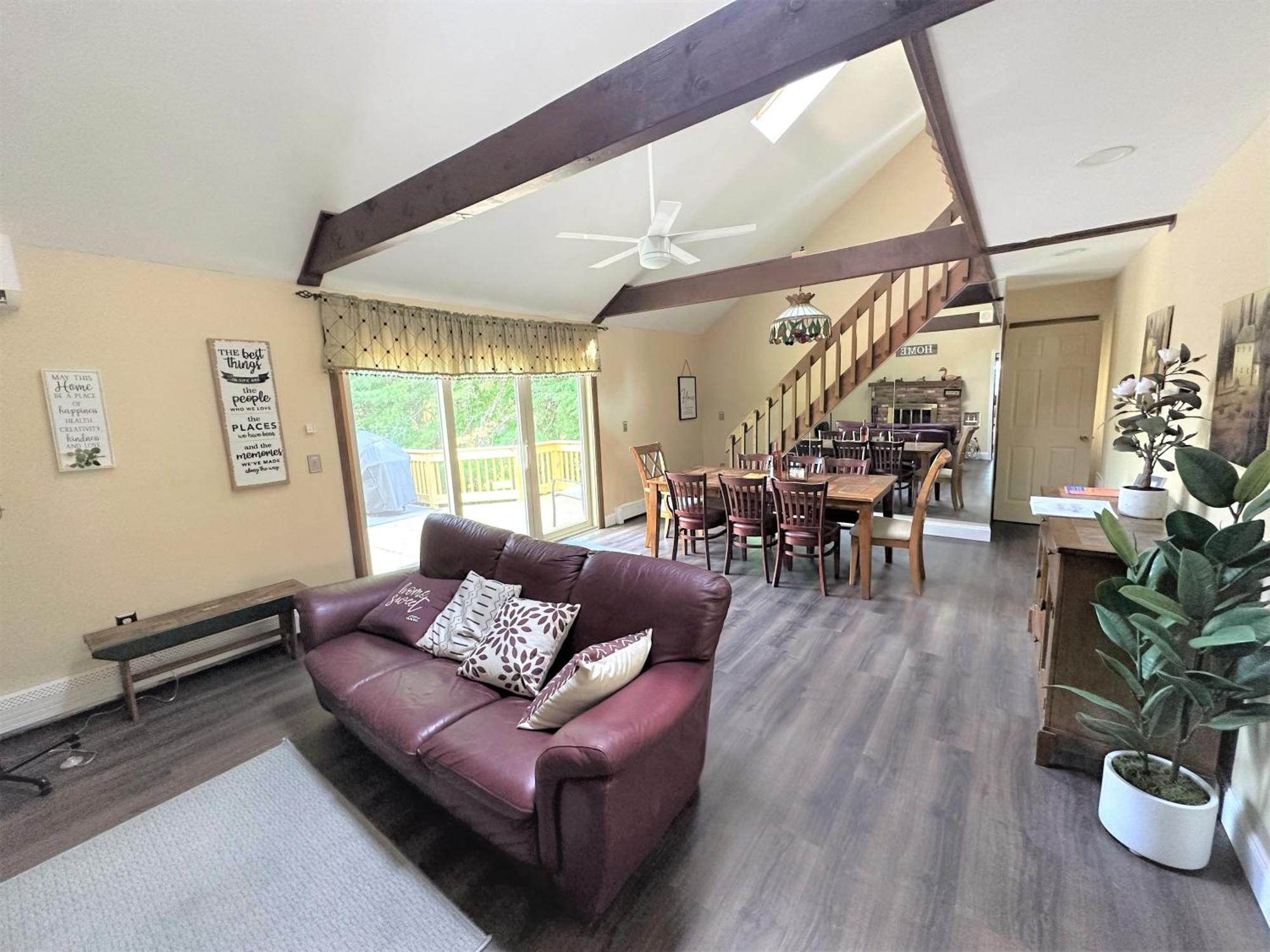 Wow!! Ultimate Pocono Retreat, Hot Tub, Game Room, Deck, Lakes, Skiing, Pools Long Pond Esterno foto