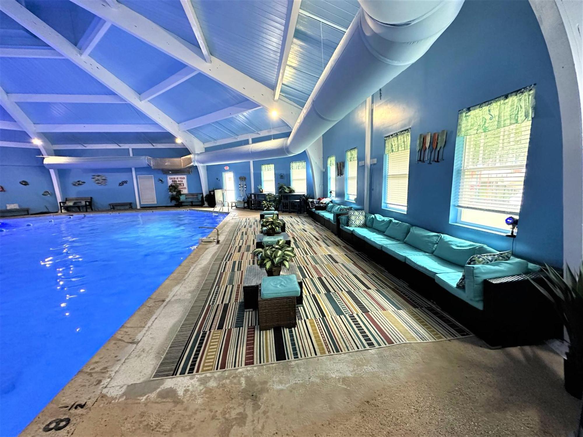 Wow!! Ultimate Pocono Retreat, Hot Tub, Game Room, Deck, Lakes, Skiing, Pools Long Pond Esterno foto