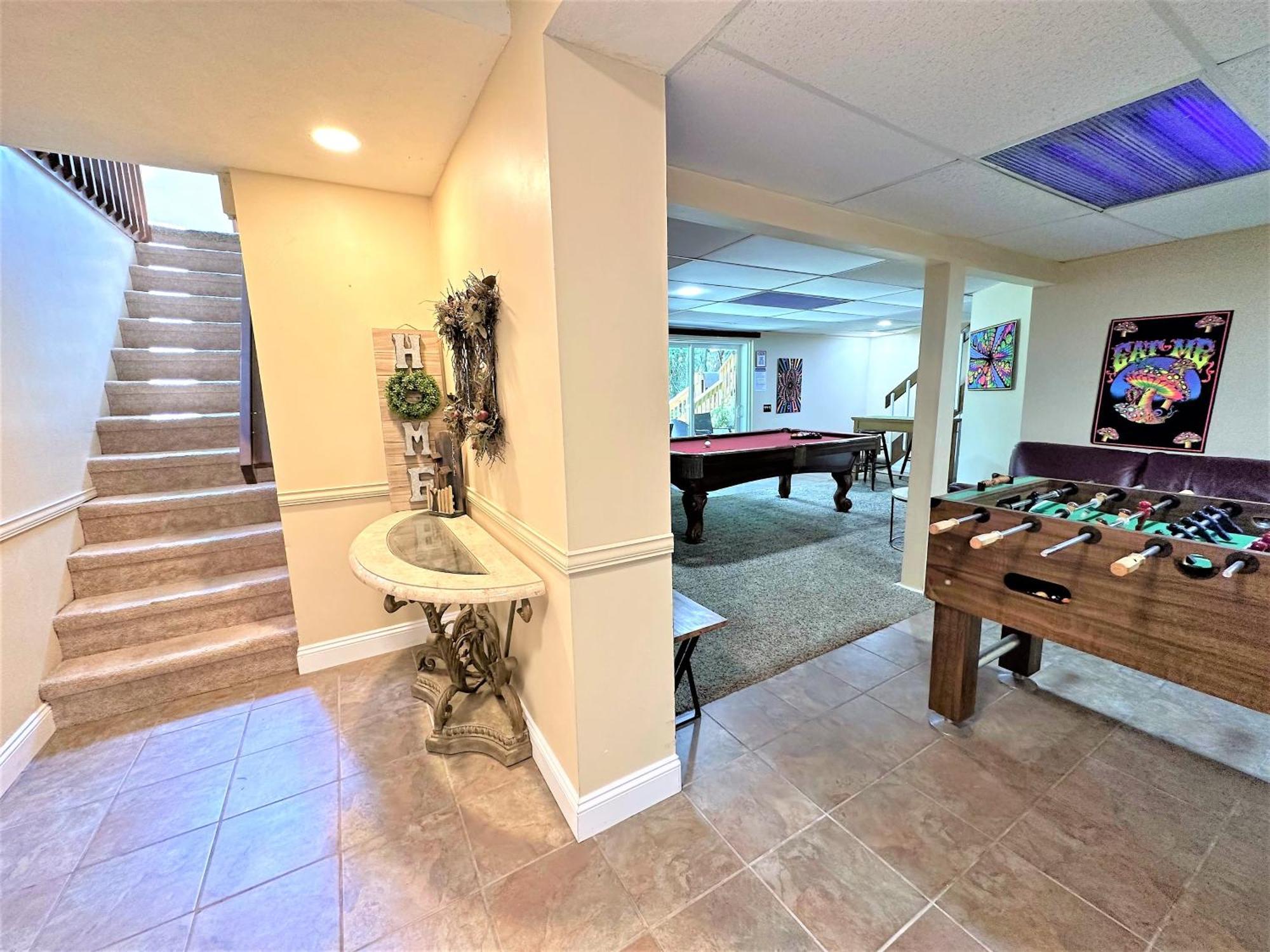 Wow!! Ultimate Pocono Retreat, Hot Tub, Game Room, Deck, Lakes, Skiing, Pools Long Pond Esterno foto