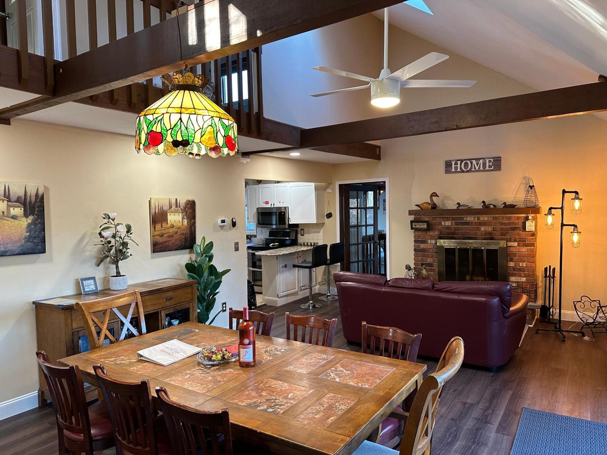 Wow!! Ultimate Pocono Retreat, Hot Tub, Game Room, Deck, Lakes, Skiing, Pools Long Pond Esterno foto